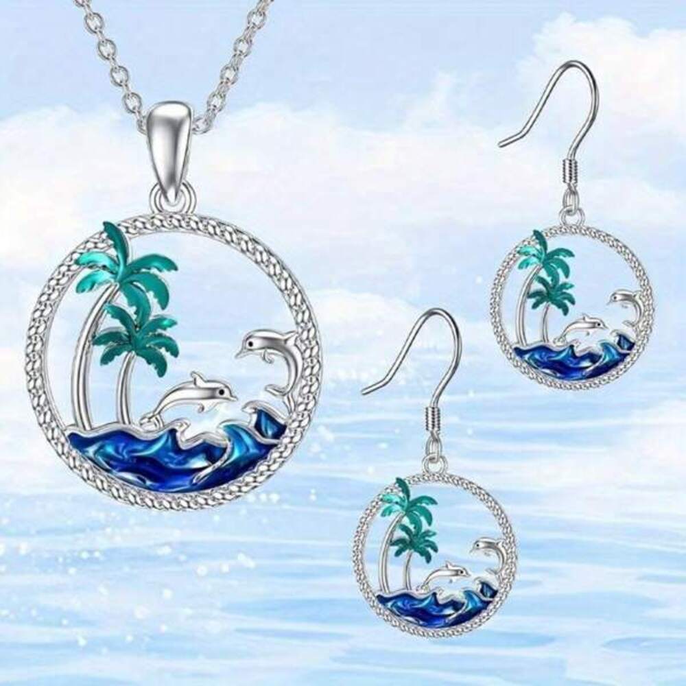 Coconut Shell Dolphin-Shaped Ocean-Inspired Round Pendant Neckl